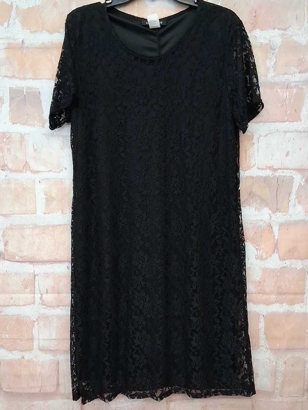 NWT Ashley Blue Black Lace Short Sleeve Shift Dress